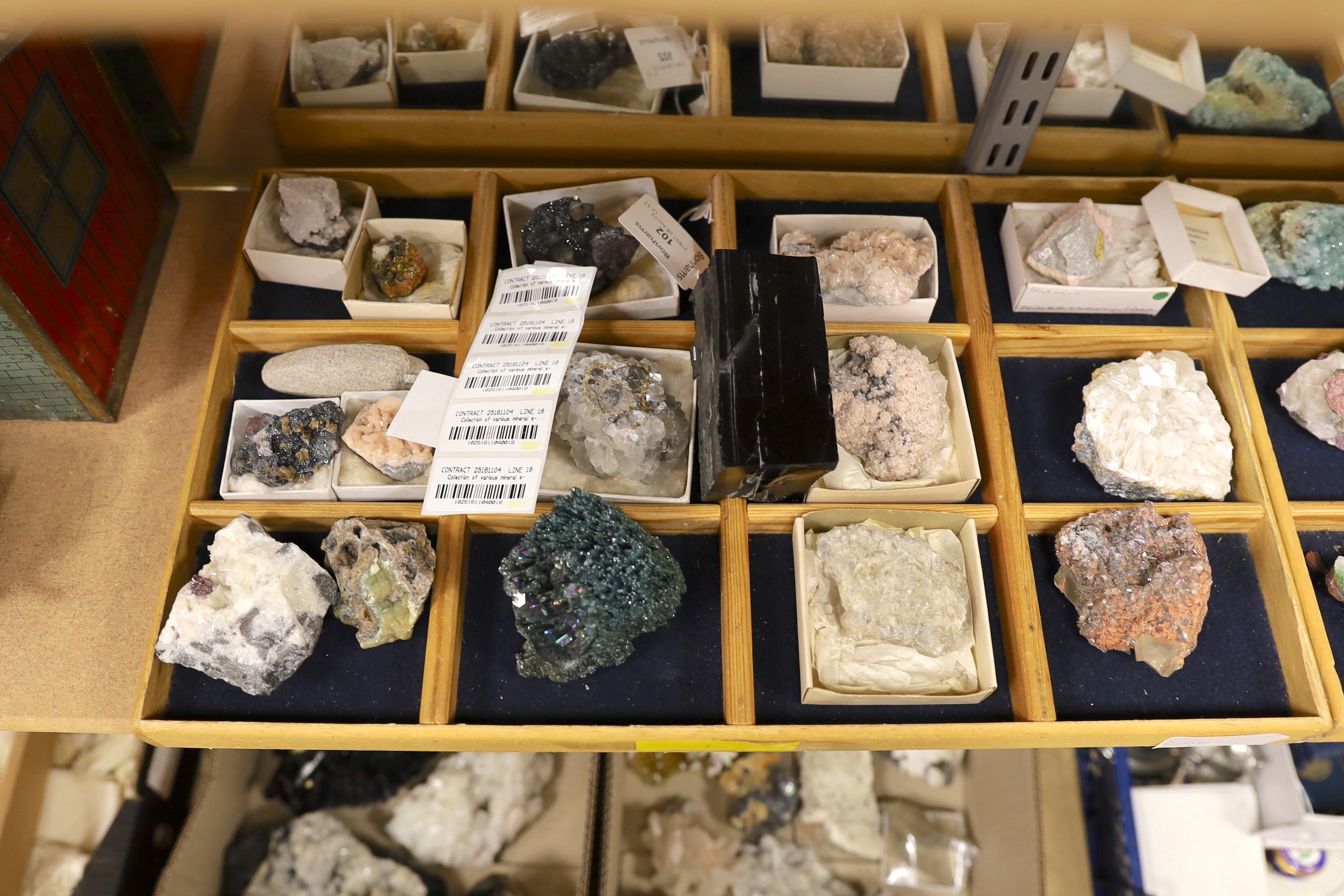 A collection of various mineral specimens, to include Quartz, calcite and others (29)